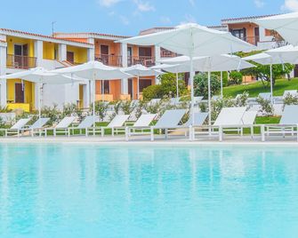 Felix Residence Hotel Costa Serena - Palau - Piscine