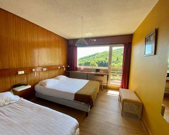Hotel Perdrix - Besse-et-Saint-Anastaise - Slaapkamer