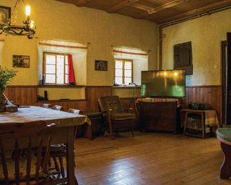 4 bedroom amazing home in Vrhnika - Vrhnika - Comedor