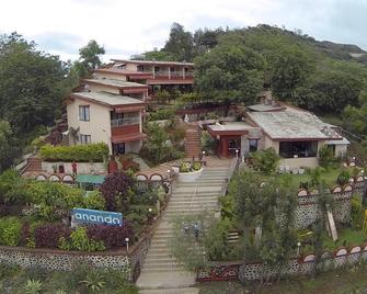 Hotel Anando , Saputara - Saputara - Building
