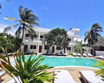 Thami House Watamu - Watamu - Bazén
