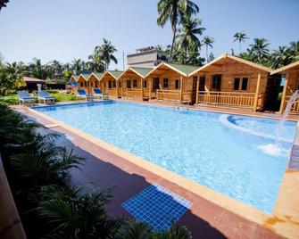 Tp Beach Resort - Arambol - Piscina