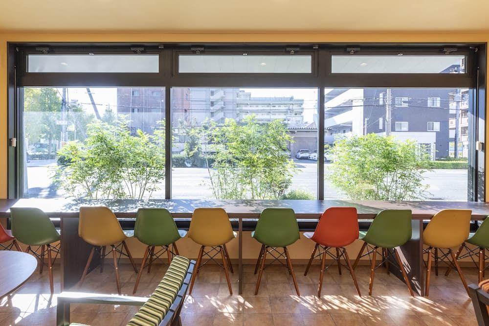 تابيست أوساكا بورت هوتل لي يسبوار - أوساكا - مطعم