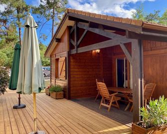 Cute Chalet With Garden, In An Ideal Beach And Center Location - Lacanau - Patio
