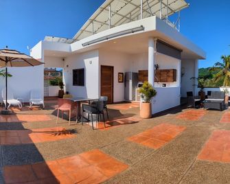 Los Gallos -Suite Vistas Panoramicas - Lo de Marcos - Patio