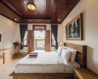 Tiara Guest House Ubud - Ubud - Sypialnia