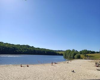 Discovering the Périgord Vert - Ladignac-le-Long - Playa
