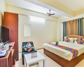 Fabhotel K7 Trends With Pool, Baga Beach - Calangute - Slaapkamer