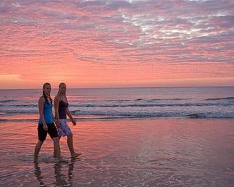 Playa Avellanas Tree House With Paid Exclusive Beach Access - San José Pinilla