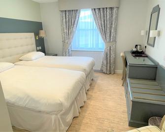 Centennial Hotel - Cambridge - Bedroom