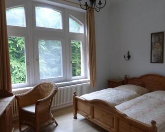 Hotel Villa Toscana - Gersthofen - Slaapkamer