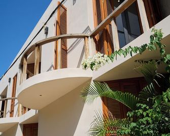 Casa del Viento by ÓOL Hotels - Holbox - Building