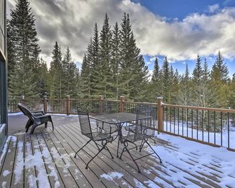 Cabin w/ Hot Tub: 3 Mi to Main St Breckenridge! - Breckenridge - Balcony