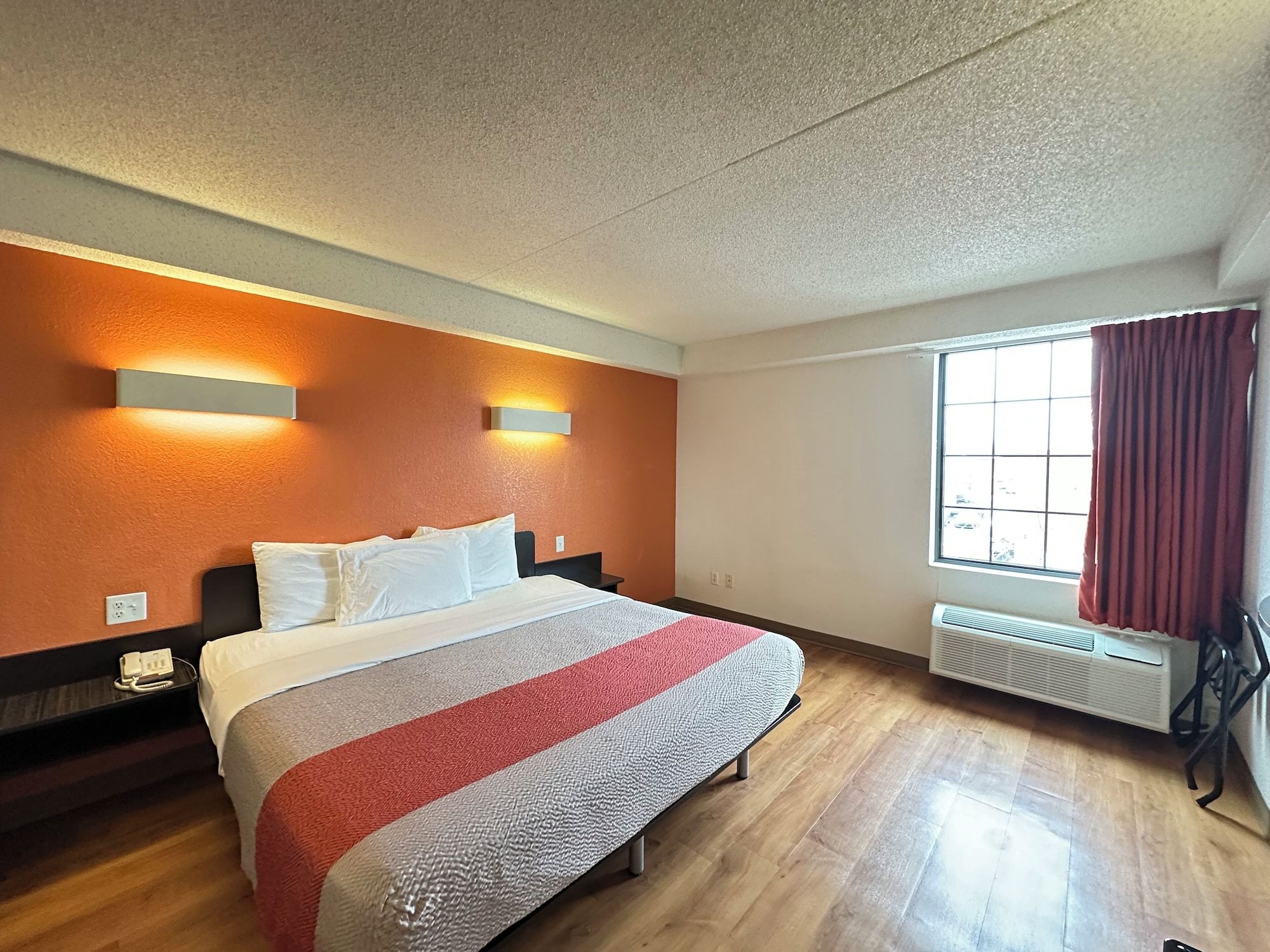 موتل 6 سبرينجفيلد، افيفجاينيا- واشنطن دسساوث ويست