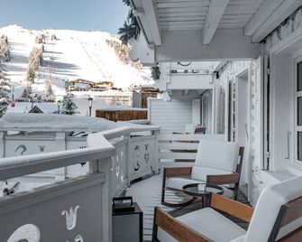 White 1921 Courchevel - Courchevel - Balcón