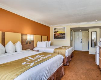 Days Inn by Wyndham Palm Springs - Palm Springs - Habitación