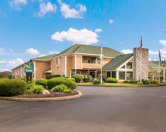 Quality Inn Bloomsburg - Bloomsburg - Building