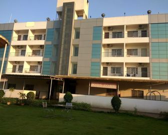 Hotel Kaka's Sai Krupa - Trimbak - Edificio