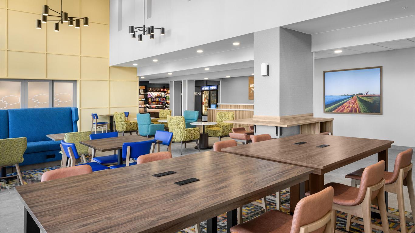 Hampton Inn & Suites Moline-Quad City Int'l Aprt