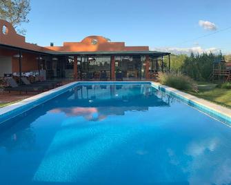La Matilde Lodge - San Bernardino - Piscina