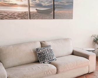 Playa Plateada Beach House - Ensenada - Olohuone