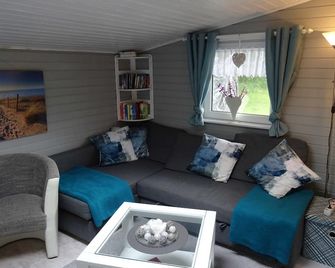 Ferienhaus Frehmeyer - Urlaub auf dem Bauernhof im gemütlichen Ferienhaus - Lindewitt - Wohnzimmer