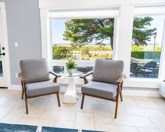 The Seaside Oceanfront Inn - סיסייד