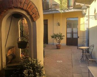 Affittacamere famiglia Do - Racconigi - Pátio