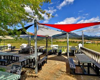 The Coach House at Val du Charron - Wellington - Terasa