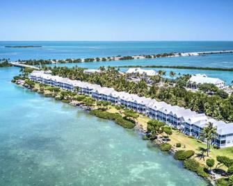 Villa 5053 On Duck Key Boat Slip Available - Marathon - Beach