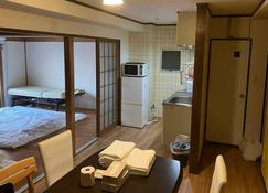 Casa Viento Stay Inn - Хірошіма - Вітальня