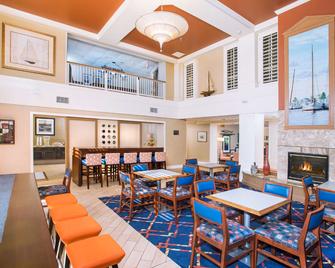 Hampton Inn & Suites Annapolis - Annapolis - Restaurace