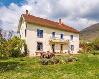 Goute la vie - Marchamp - Gebäude