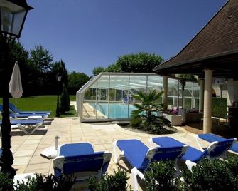Hostellerie Clau del Loup - Logis Hotels - Bélaye - Piscina