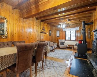 Uludag Tatil Evleri & Villa Dogus - Bursa - Phòng ăn