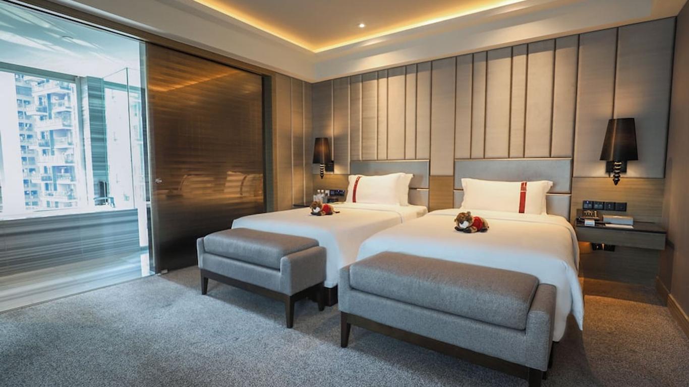 Rhombus Park Aura Chengdu Hotel