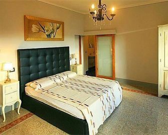 Agriturismo Il Casolare - Poppi - Camera da letto