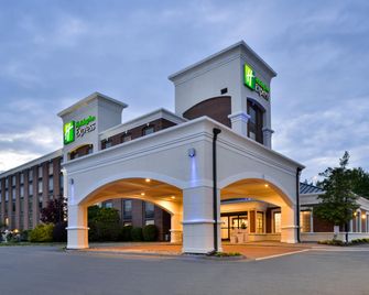 هوليداي إن إكسبرس وينستون - ساليم ميديكال سنتر أري ا باي آيتش جي - وينستون-سالم - مبنى