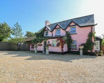 Park House - Llandrindod Wells - Building