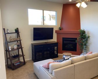 Casita del sol - Tubac - Living room