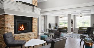 Residence Inn by Marriott Philadelphia Langhorne - Langhorne - Sala de estar