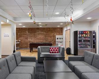 Arena Village (Campus Accommodation) - Leeds - Lounge