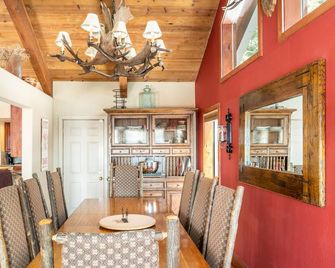 Frosted Shore by AvantStay Luxury Lake Views - Incline Village - Essbereich