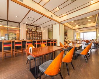 Apa Hotel Kanazawa Nomachi - קאנאזוואה - מסעדה