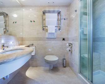 Hestia Hotel Jugend - Riga - Bathroom