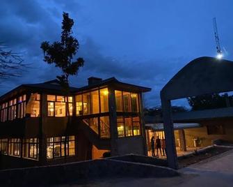 Oldarpoi Mara Camp - Maasai Mara - Edificio