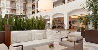 Embassy Suites by Hilton San Luis Obispo - San Luis Obispo - Hall d’entrée