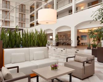 Embassy Suites by Hilton San Luis Obispo - San Luis Obispo - Σαλόνι ξενοδοχείου