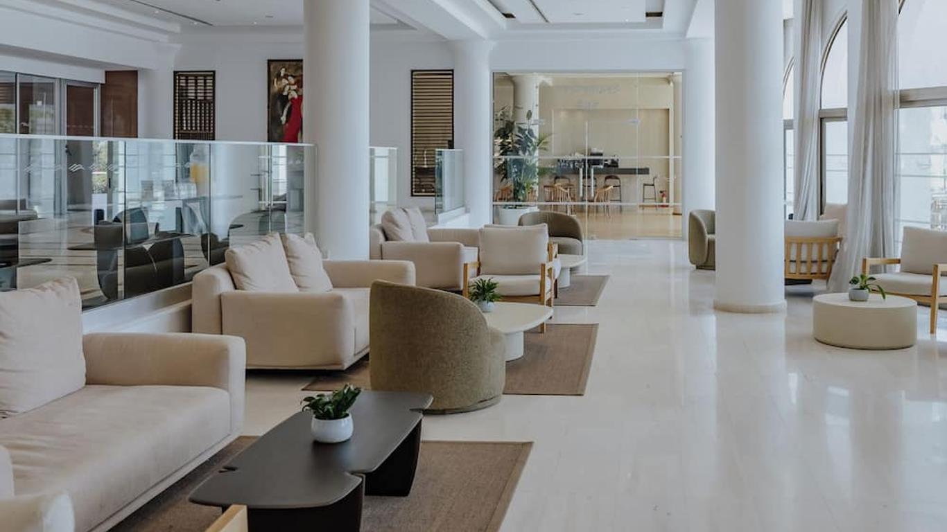 Golden Coast Beach Hotel