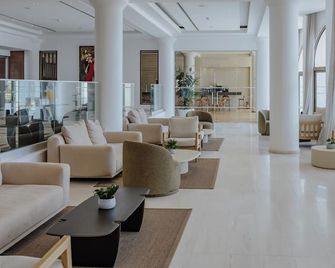 Golden Coast Beach Hotel - Protaras - לובי